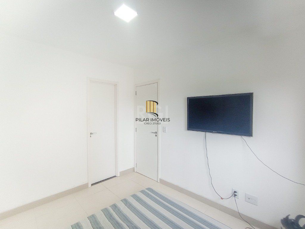 Apartamento para Venda - 53m², 2 dormitórios, sendo 1 suites, 1 vaga - Humaitá