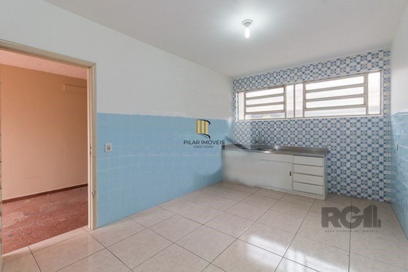 Casa 4 dormitórios no bairro Chácara das Pedras