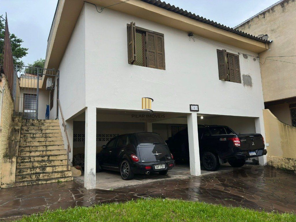 Casa 3 Dormitório(s) Bairro Morro Santana