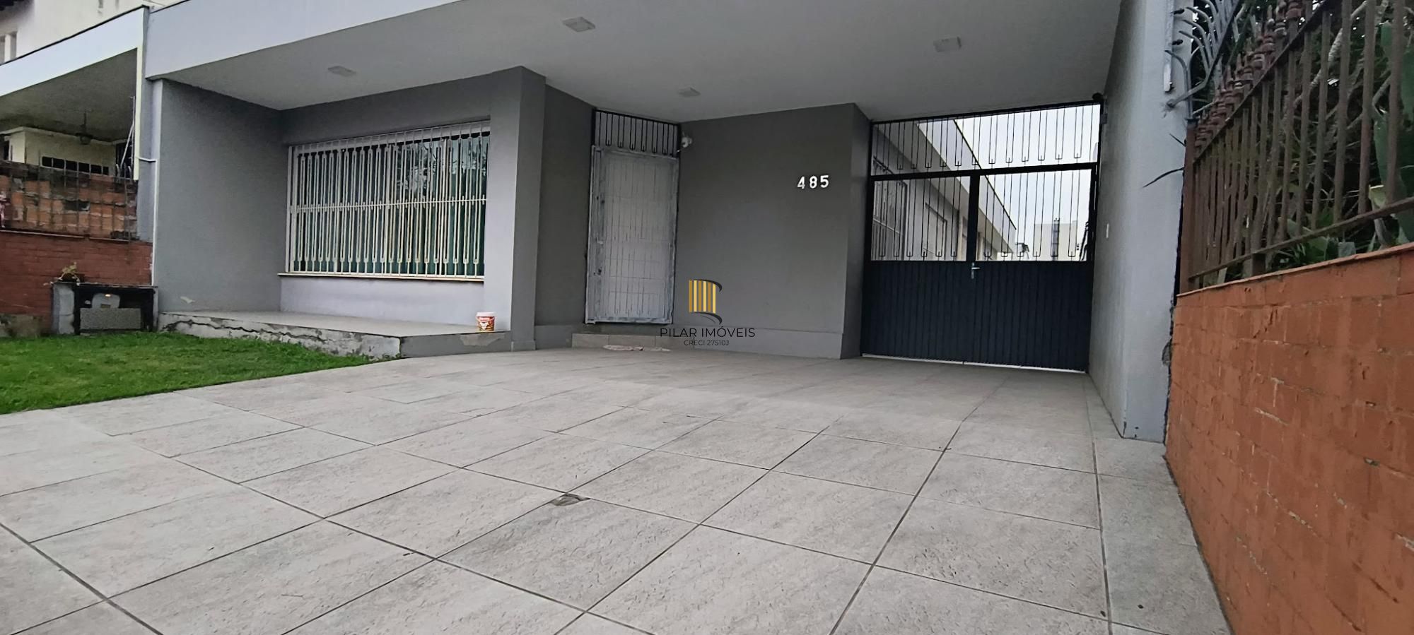 Vendo casa no Bairro Cristo Redentor em Porto Alegre. - Pilar Imóveis