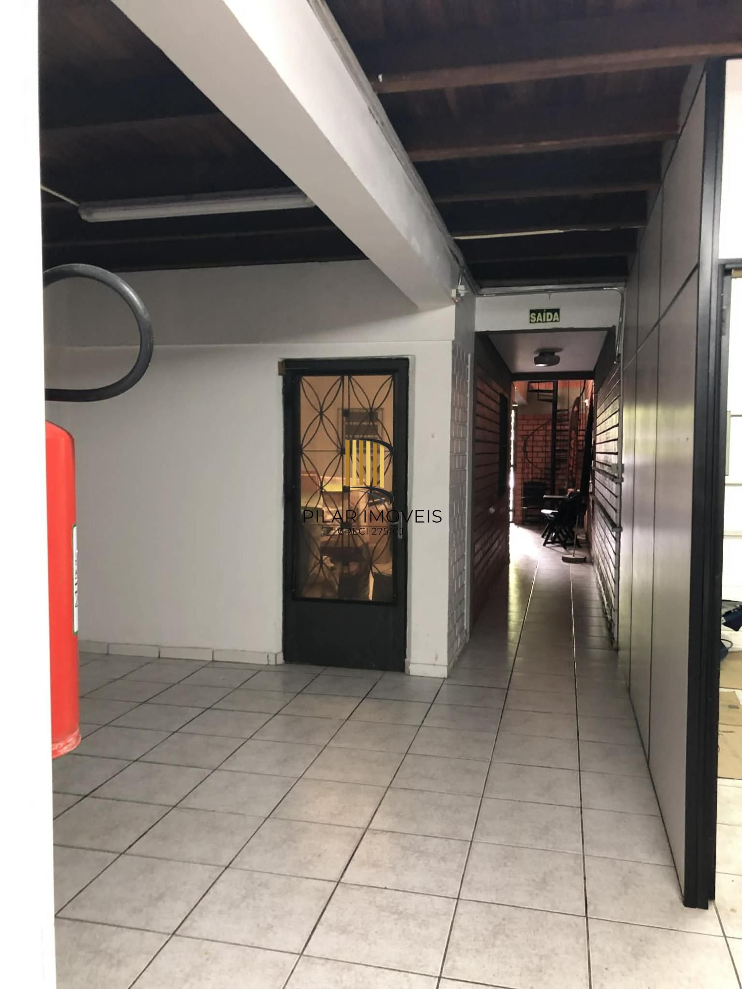 Predio residencial sendo uma cobertura e mais 03 apartamentos