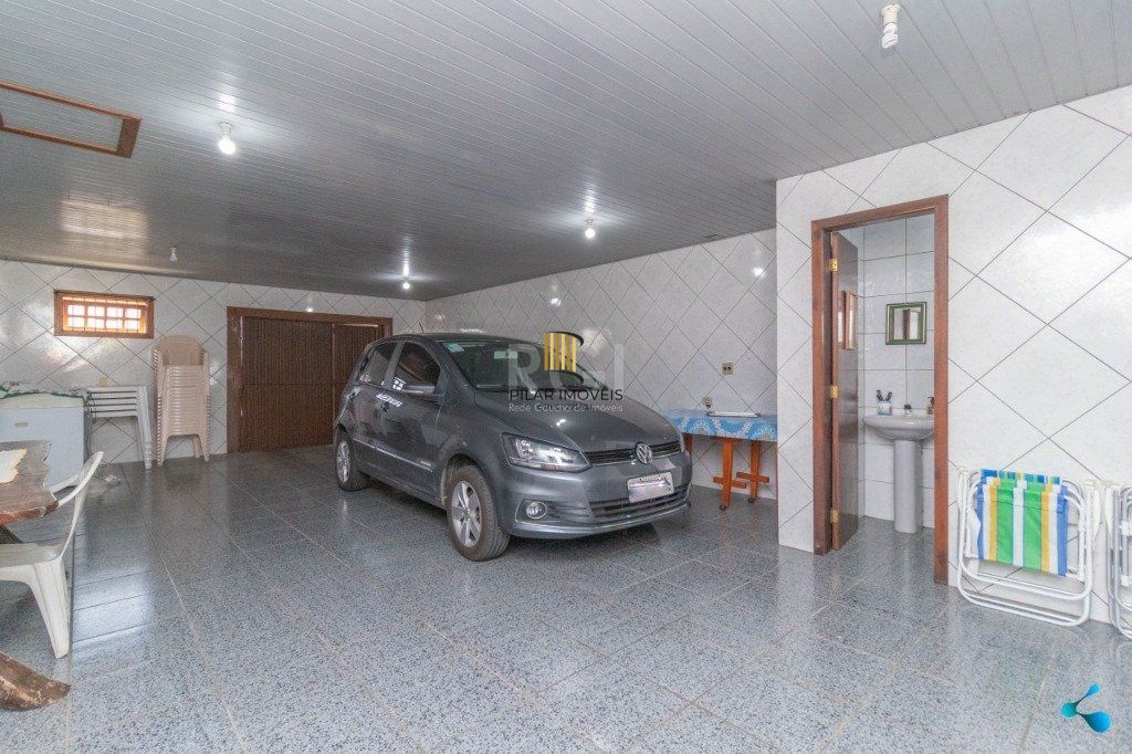 Casa para Venda - 272m², 3 dormitórios, sendo 1 suites, 2 vagas - Sarandi