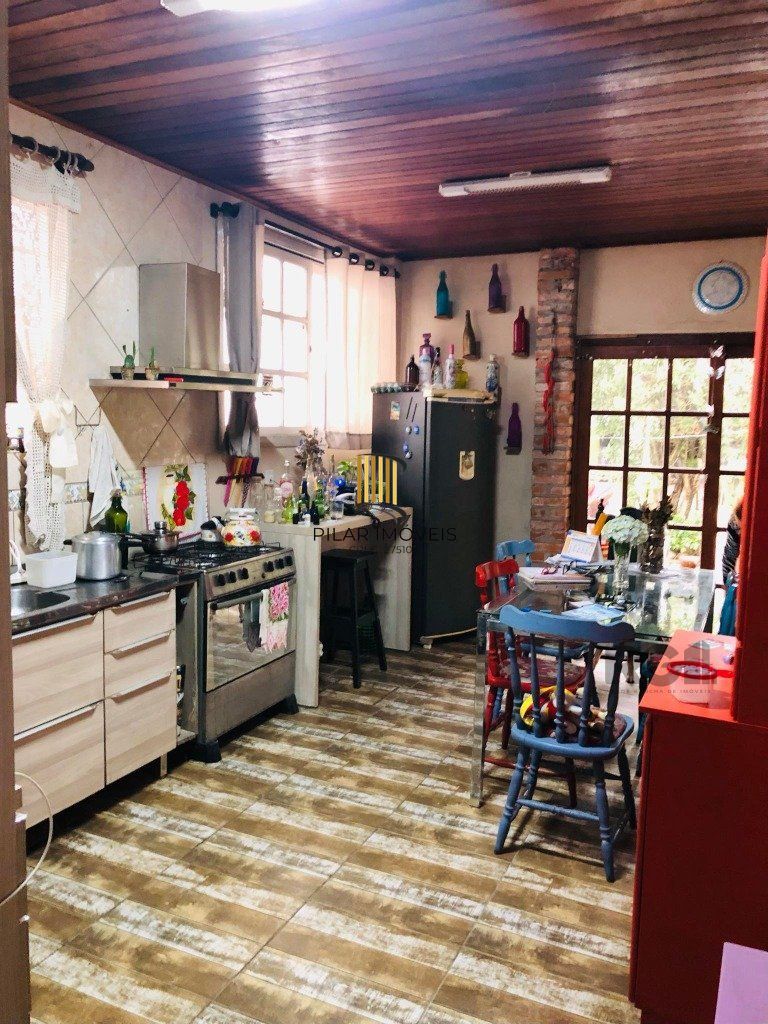 Casa 4 Dormitório(s) Bairro São João