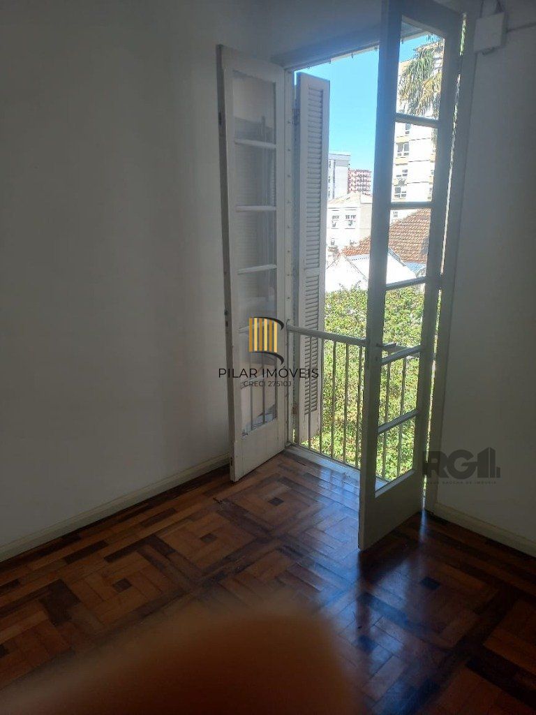 Apartamento 2 dormitórios no bairro Farroupilha