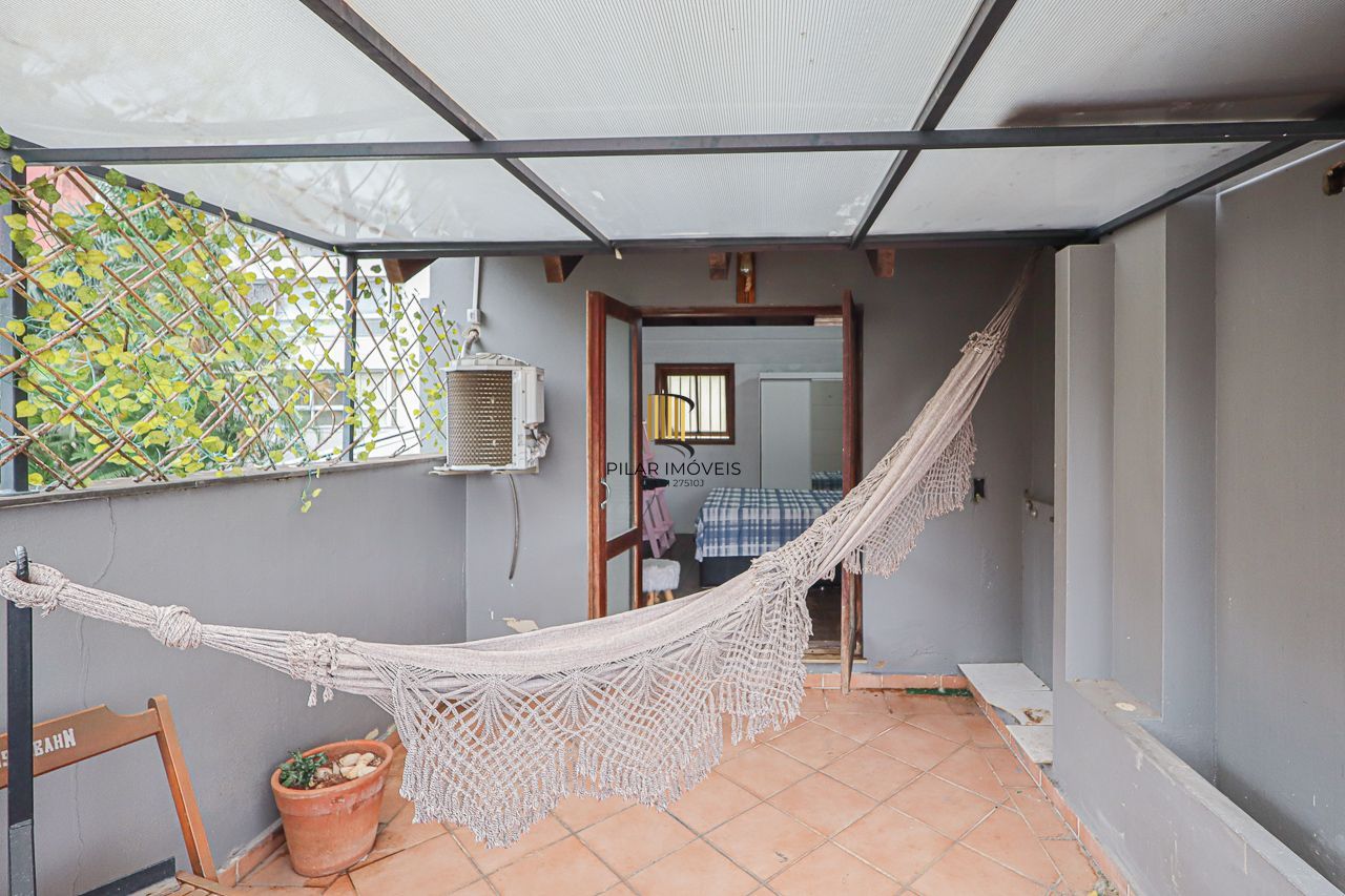 Casa, 3 dormitórios, 2 Suítes,  293,20m², Bairro Bela Vista, Porto Alegre