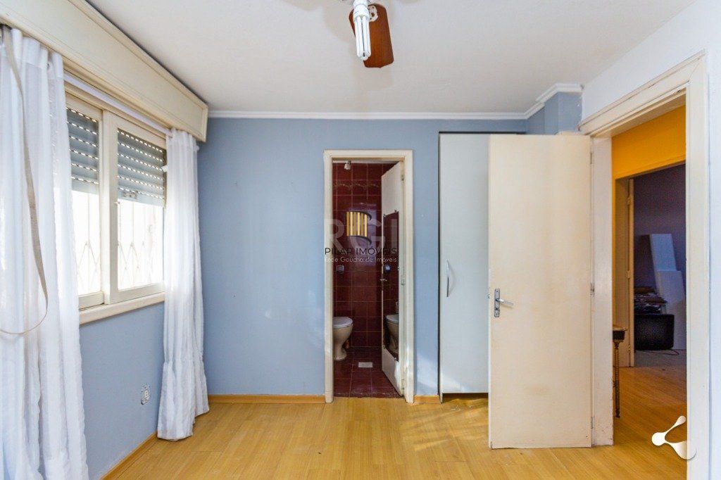 Casa para Venda - 500m², 3 dormitórios, sendo 3 suites, 4 vagas - Vila Ipiranga