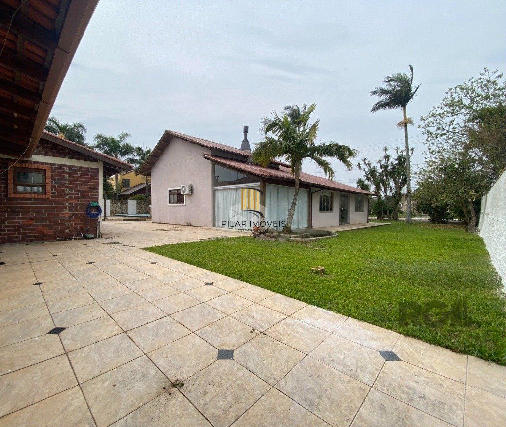Casa de 4 dormitórios com piscina em Eldorado do Sul