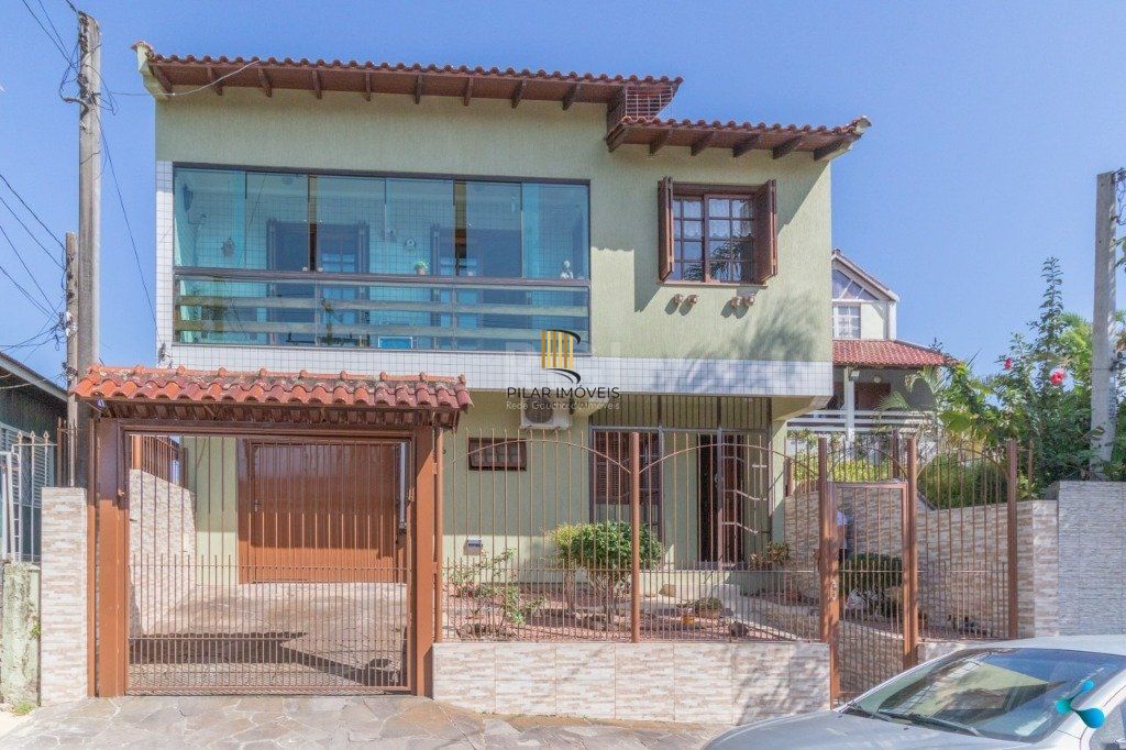 Casa para Venda - 272m², 3 dormitórios, sendo 1 suites, 2 vagas - Sarandi - Pilar Imóveis