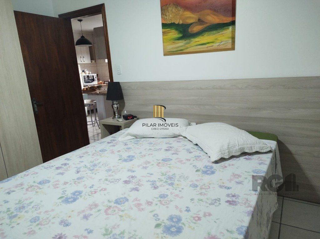 Casa para Venda - 204m², 4 dormitórios, 3 vagas - Scharlau