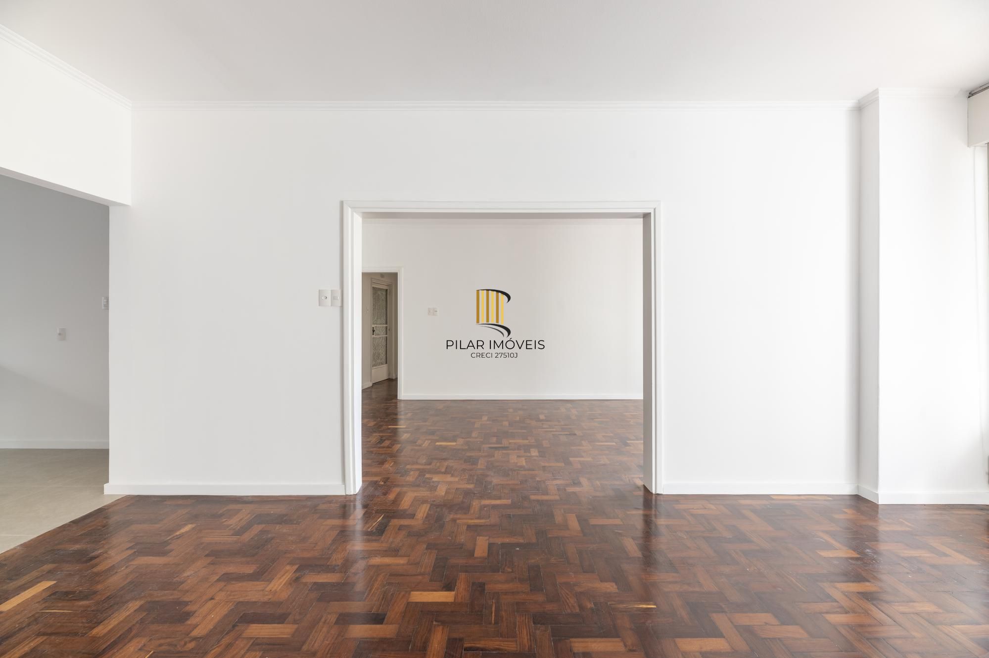 Apartamento no edificio Esplanada 03 dormitórios no Bairro Moinhos de Vendo em Porto Alegre
