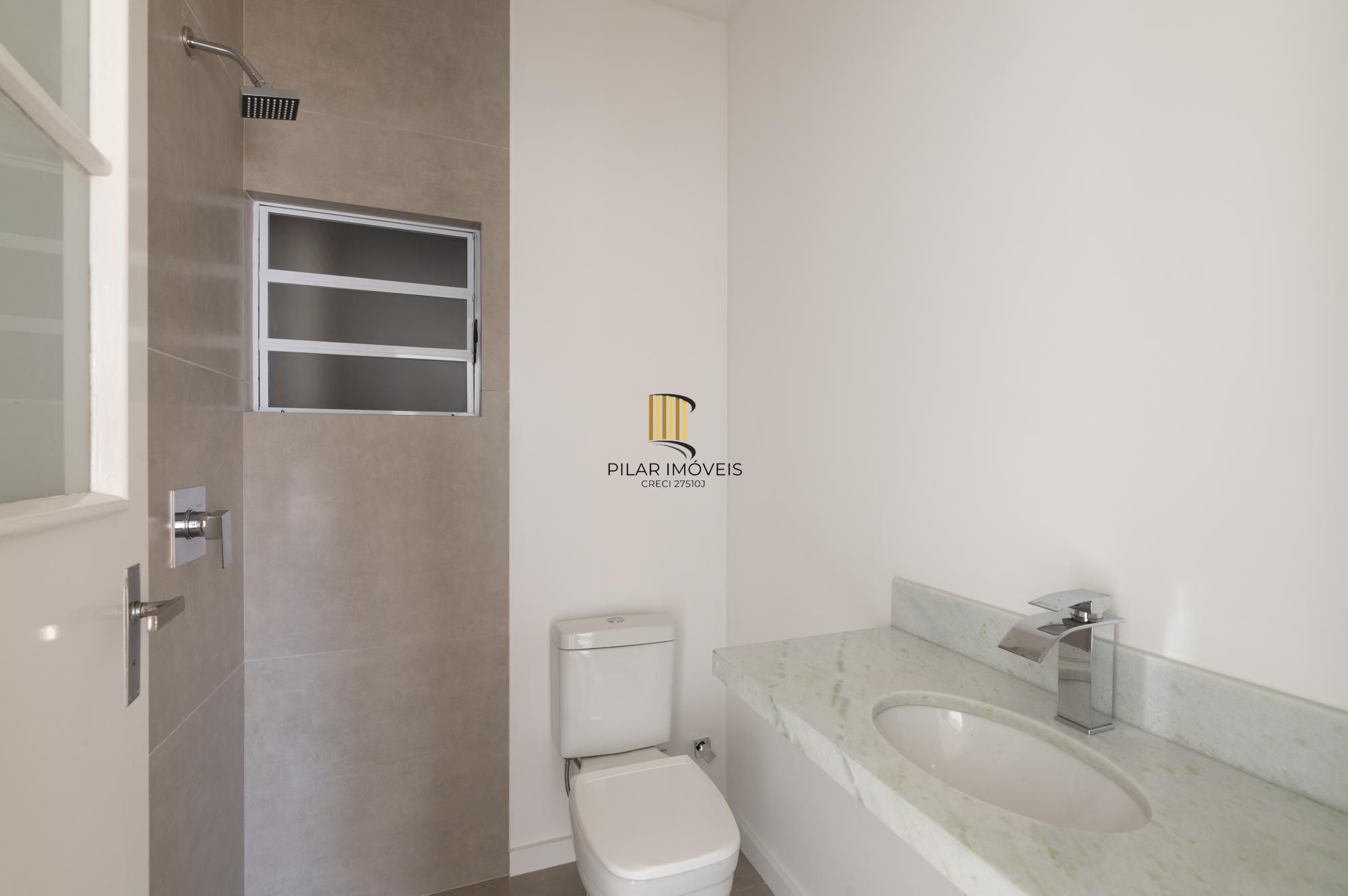 Apartamento no edificio Esplanada 03 dormitórios no Bairro Moinhos de Vendo em Porto Alegre