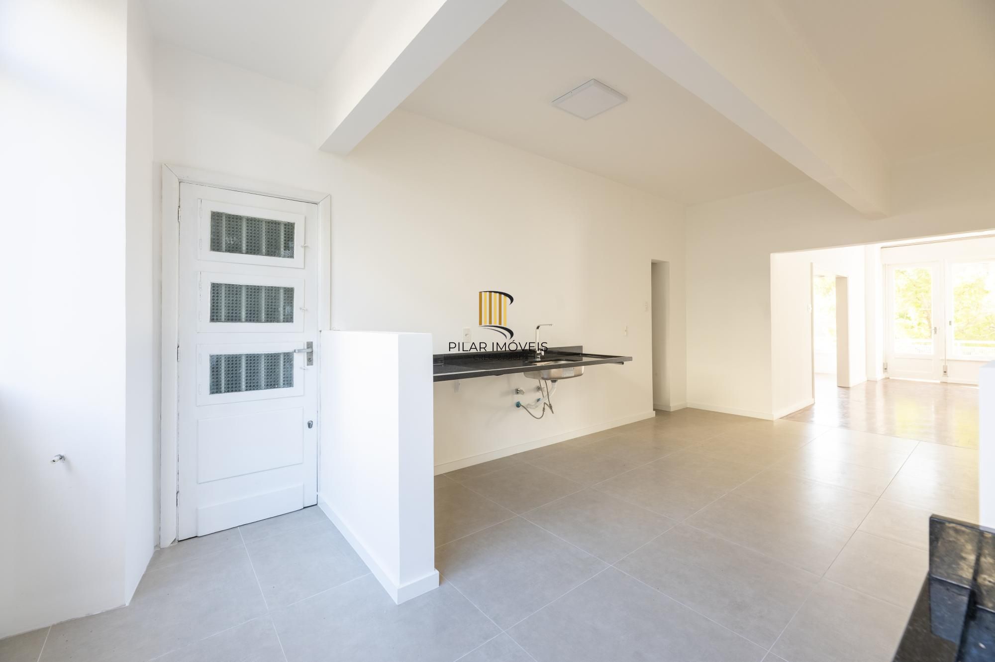 Apartamento no edificio Esplanada 03 dormitórios no Bairro Moinhos de Vendo em Porto Alegre