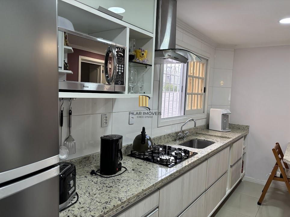 Casa em Condomínio com 3 Dormitórios, Suíte, Sótão e 2 Vagas