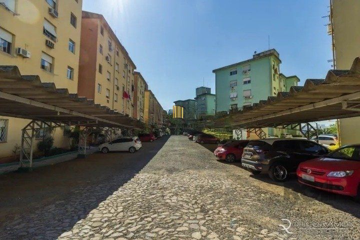 Apartamento 2 Dormitório(s) Bairro Azenha