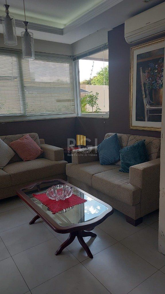 Apartamento 3 dormitórios no bairro Menino Deus