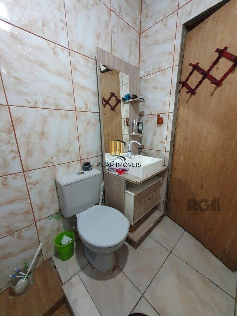 Casa 2 dormitórios no bairro Niterói