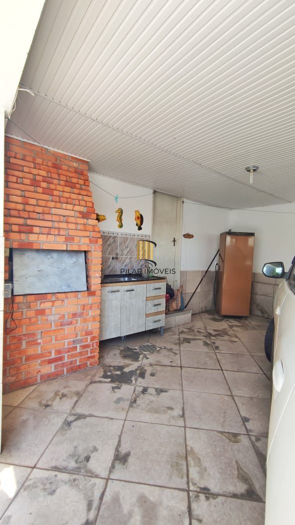 Casa com 170m², 3 dorm. no bairro Jardim Itu Sabará em Porto Alegre