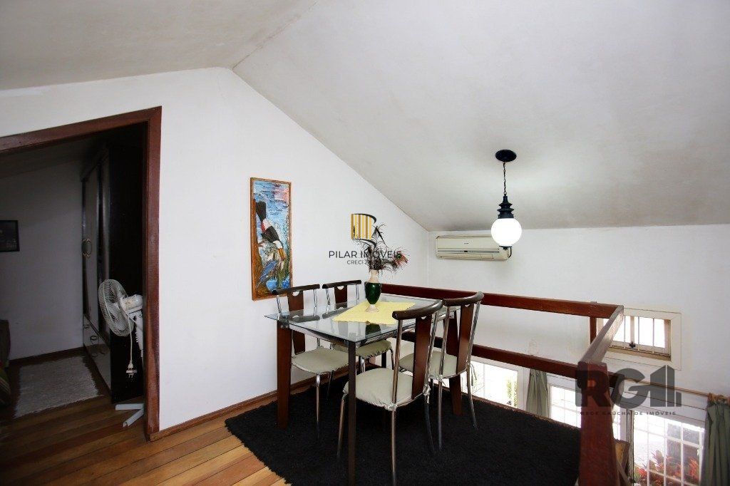 Casa para Venda - 70m², 3 dormitórios, 2 vagas - Jardim Leopoldina