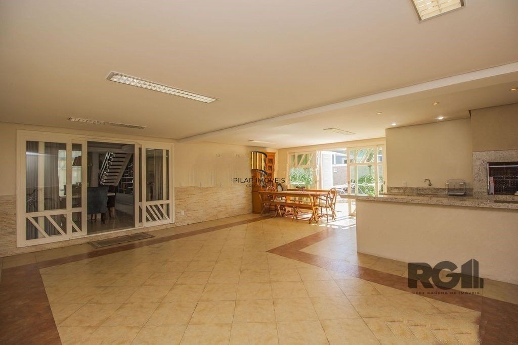 Vendo  casa 04 suítes no Bairro Ecoville em Porto Alegre