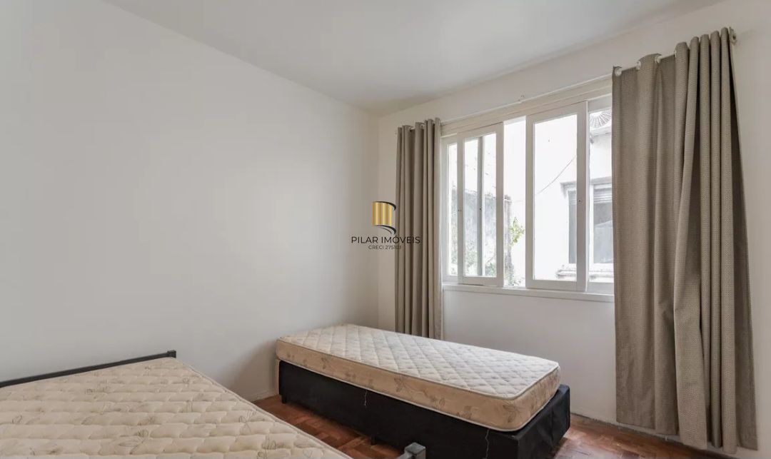 01 Dormitório próximo ao Zaffari Ipiranga