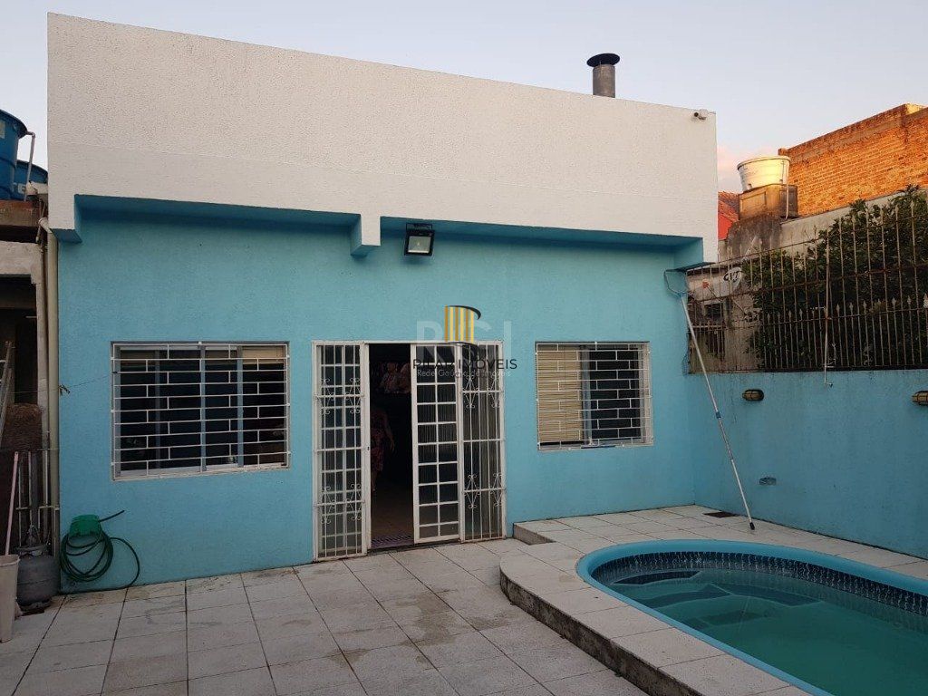 Casa para Venda - 259m², 4 dormitórios, sendo 1 suites, 4 vagas - Coronel Aparício Borges