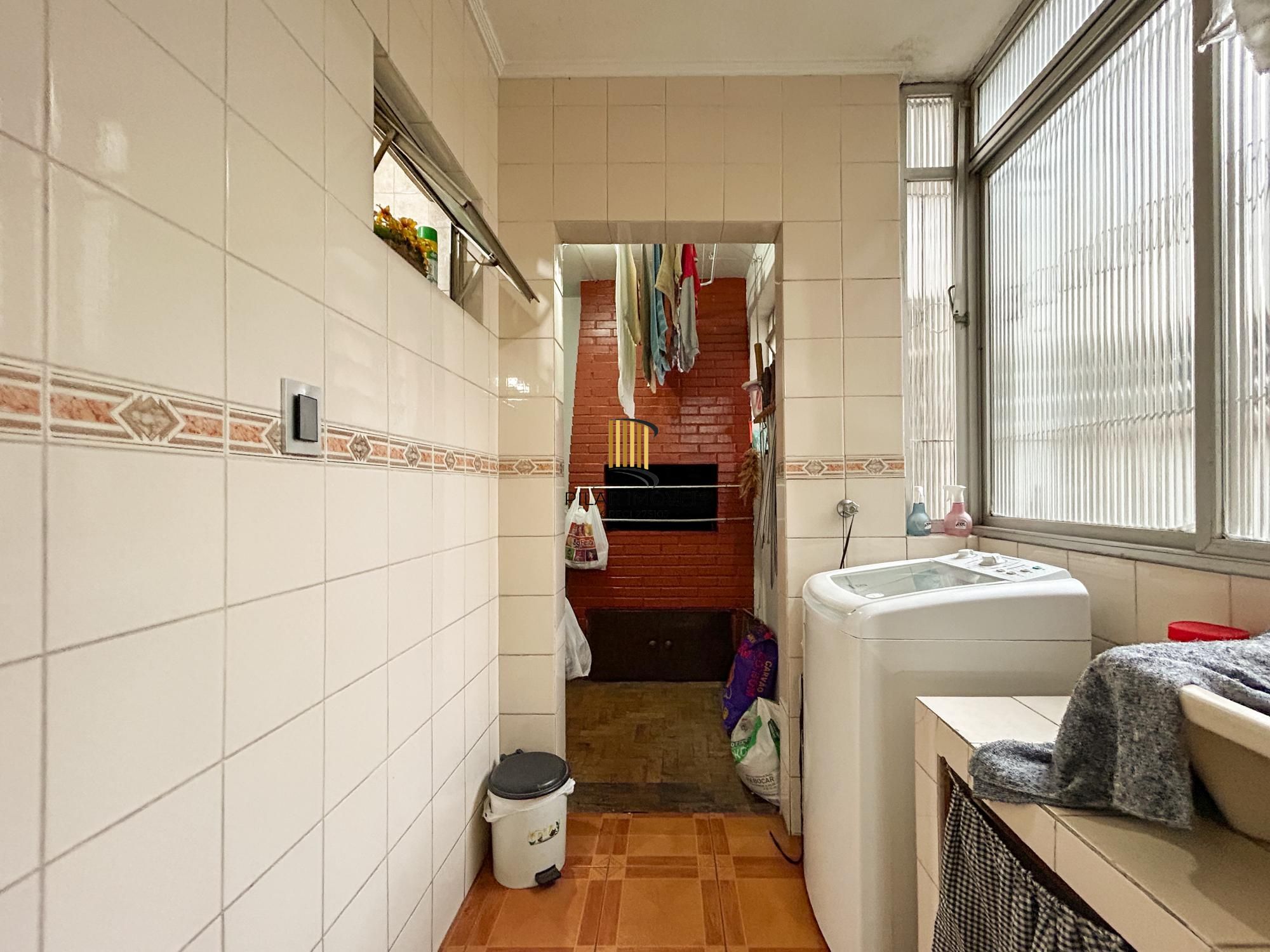 Apartamento de 3 dormitórios à Venda na Rua Dona Leopoldina.