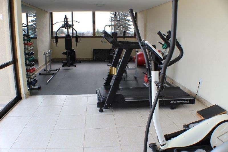 Apartamento 03 dormitórios no Bairro Cristo Redentor em Porto Alegre.