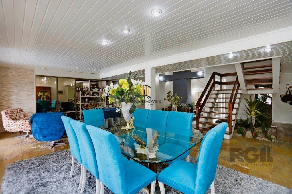 Casa 04 suítes no Bairro Ipanema em Porto Alegre