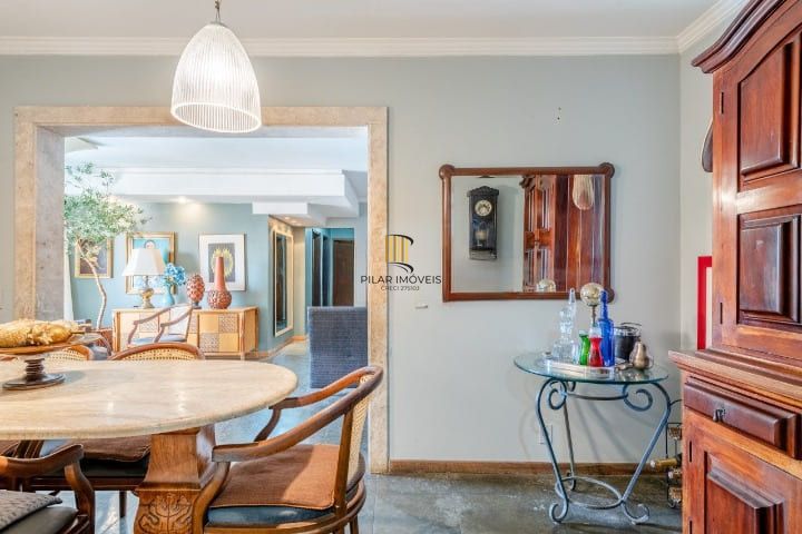 Apartamento 03 dormitórios no Bairro Moinhos de Vento