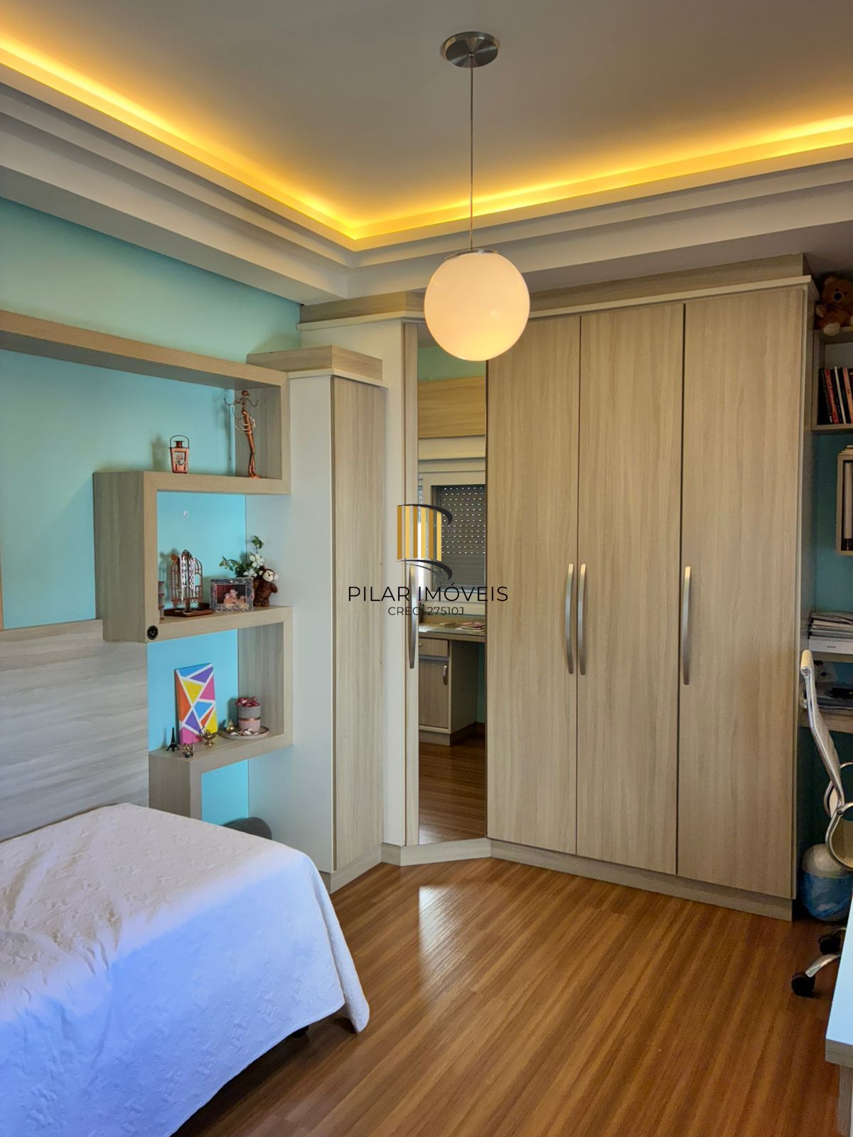 casa 4 dormitórios. 1 suite e demais peças