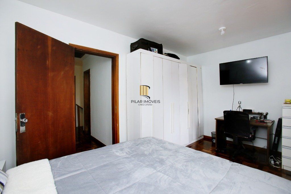 Casa 3 Dormitório(s) Bairro Petrópolis