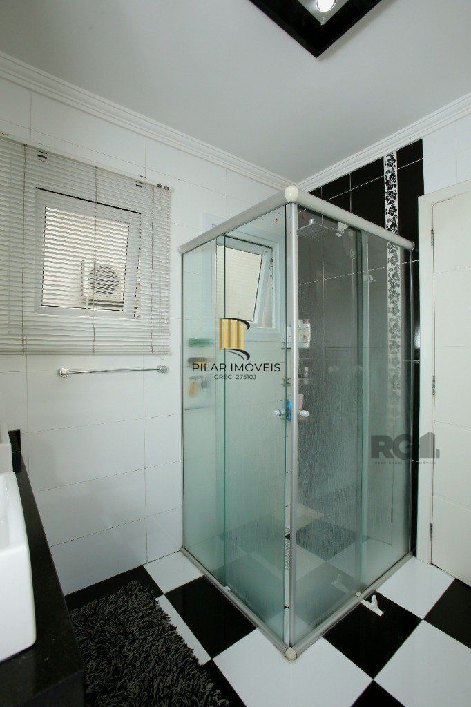 Casa 3 dormitórios no bairro Sarandi