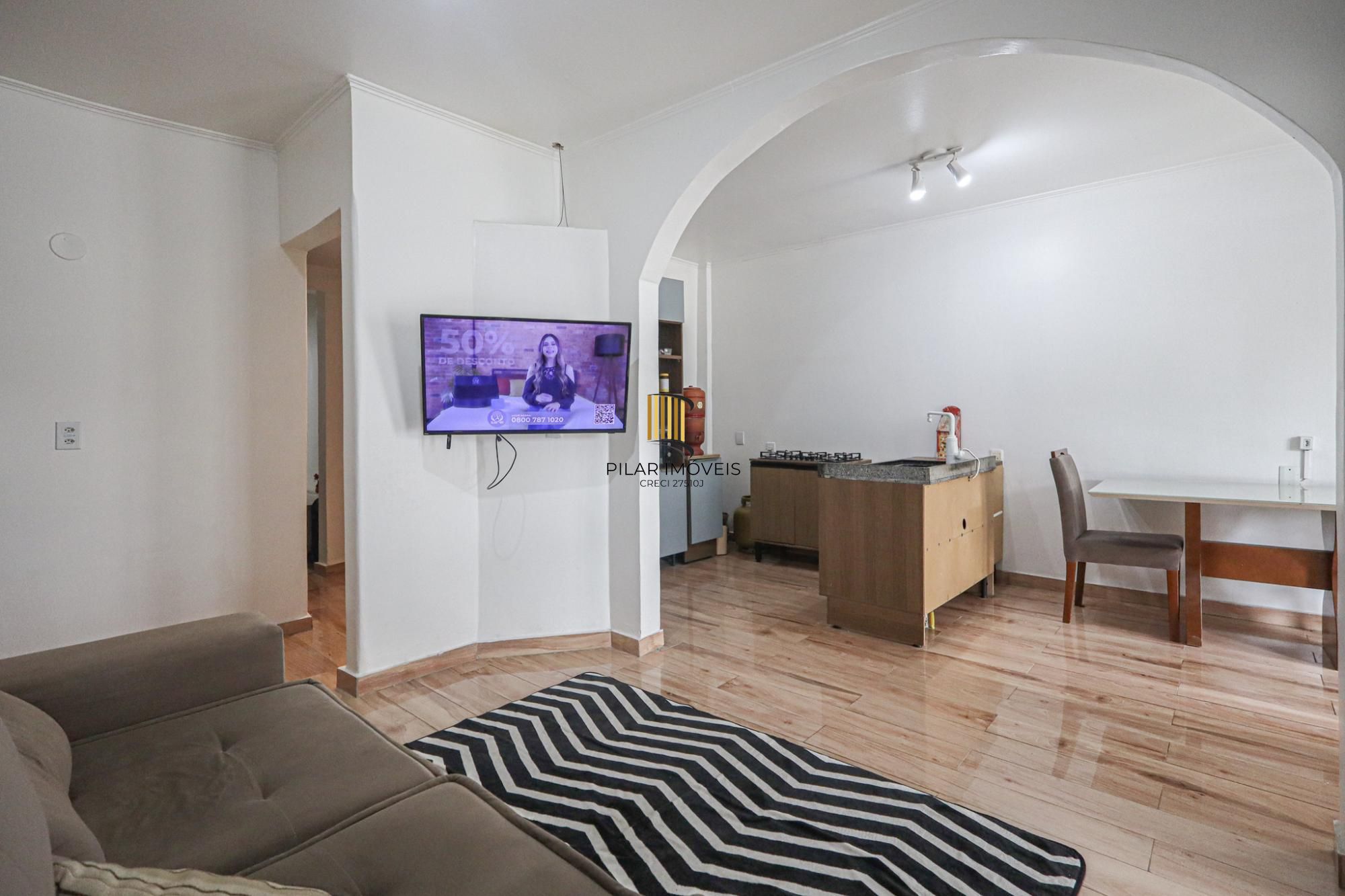 Casa semi mobiliada, 4 dormitórios no Bairro Jardim Sabará