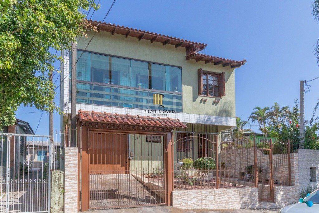 Casa para Venda - 272m², 3 dormitórios, sendo 1 suites, 2 vagas - Sarandi