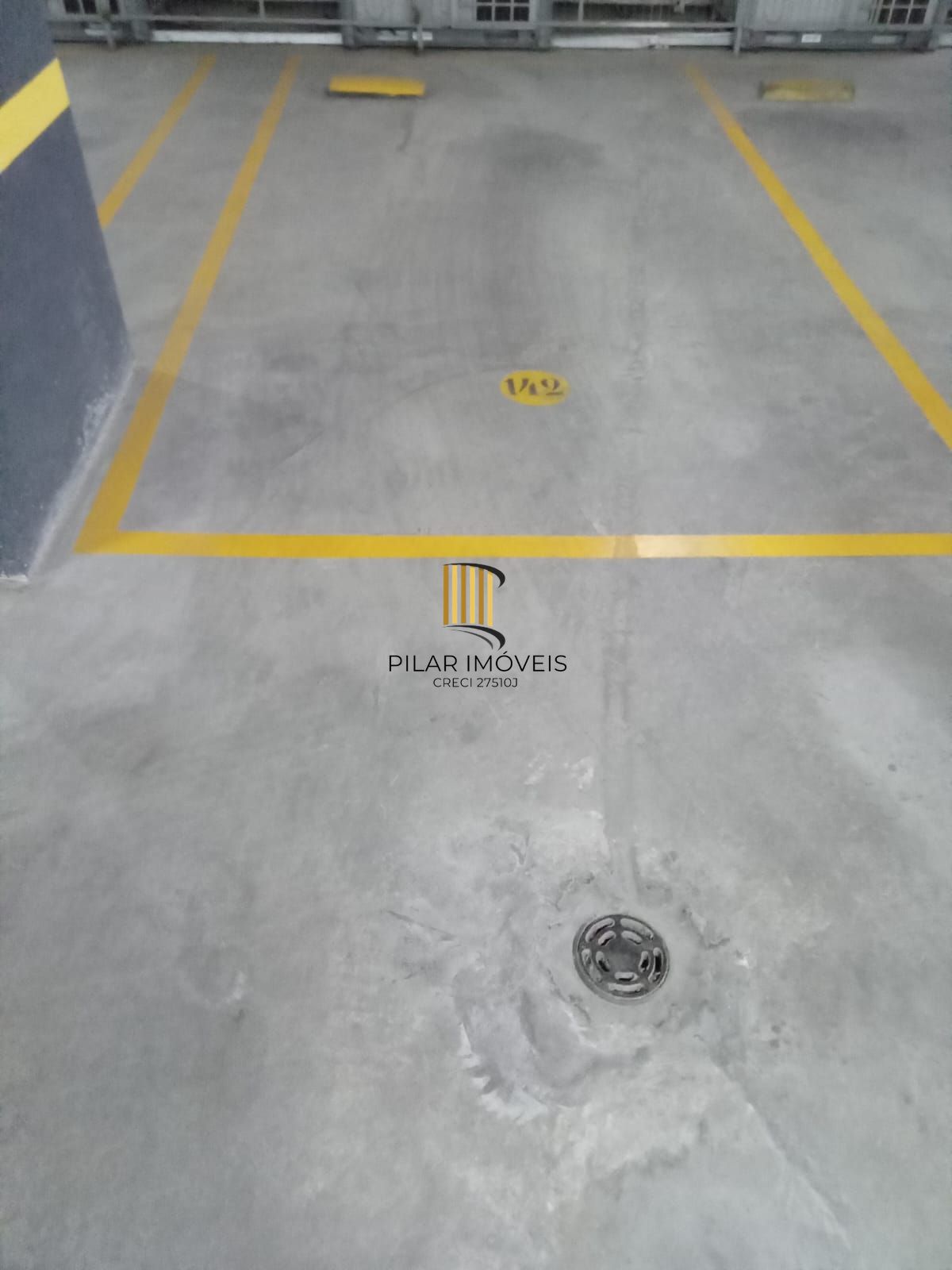 Sala comercial com garagem no DOC na Ramiro Barcelos