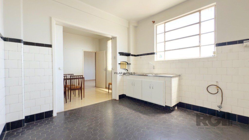 Apartamento 2 dormitórios no bairro Floresta