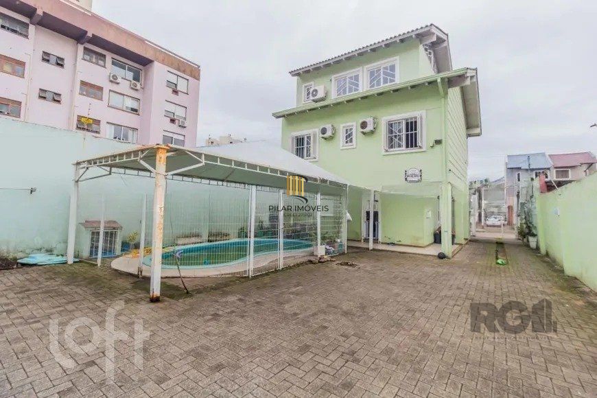 Casa 4 dormitórios no bairro Cristal