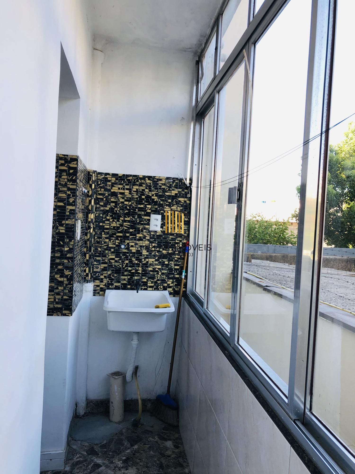 Apartamento 02 dormitorios Bairro Floresta