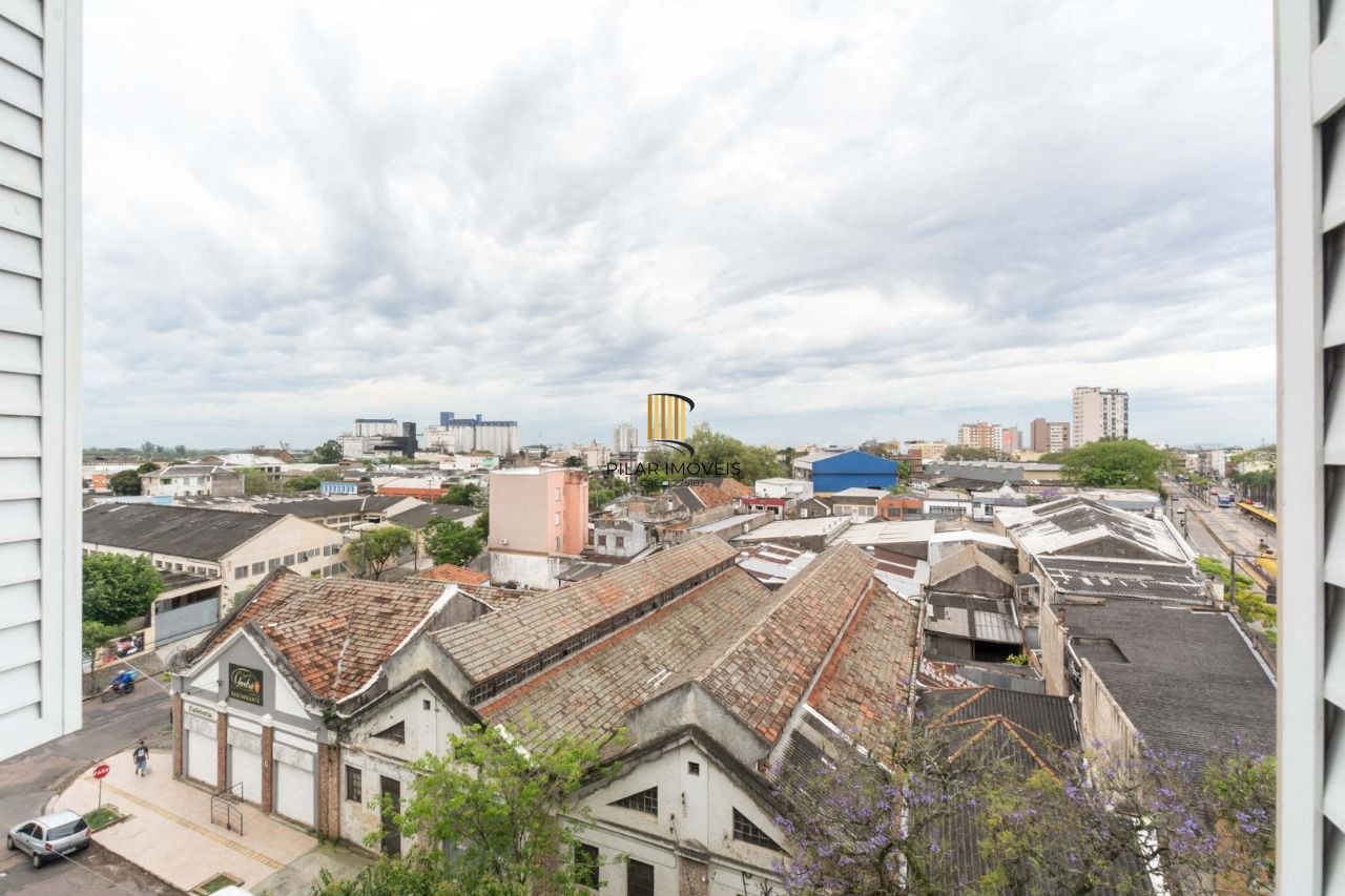 Apartamento semimobiliado com 2 quartos e 2 banheiros no Bairro Floresta