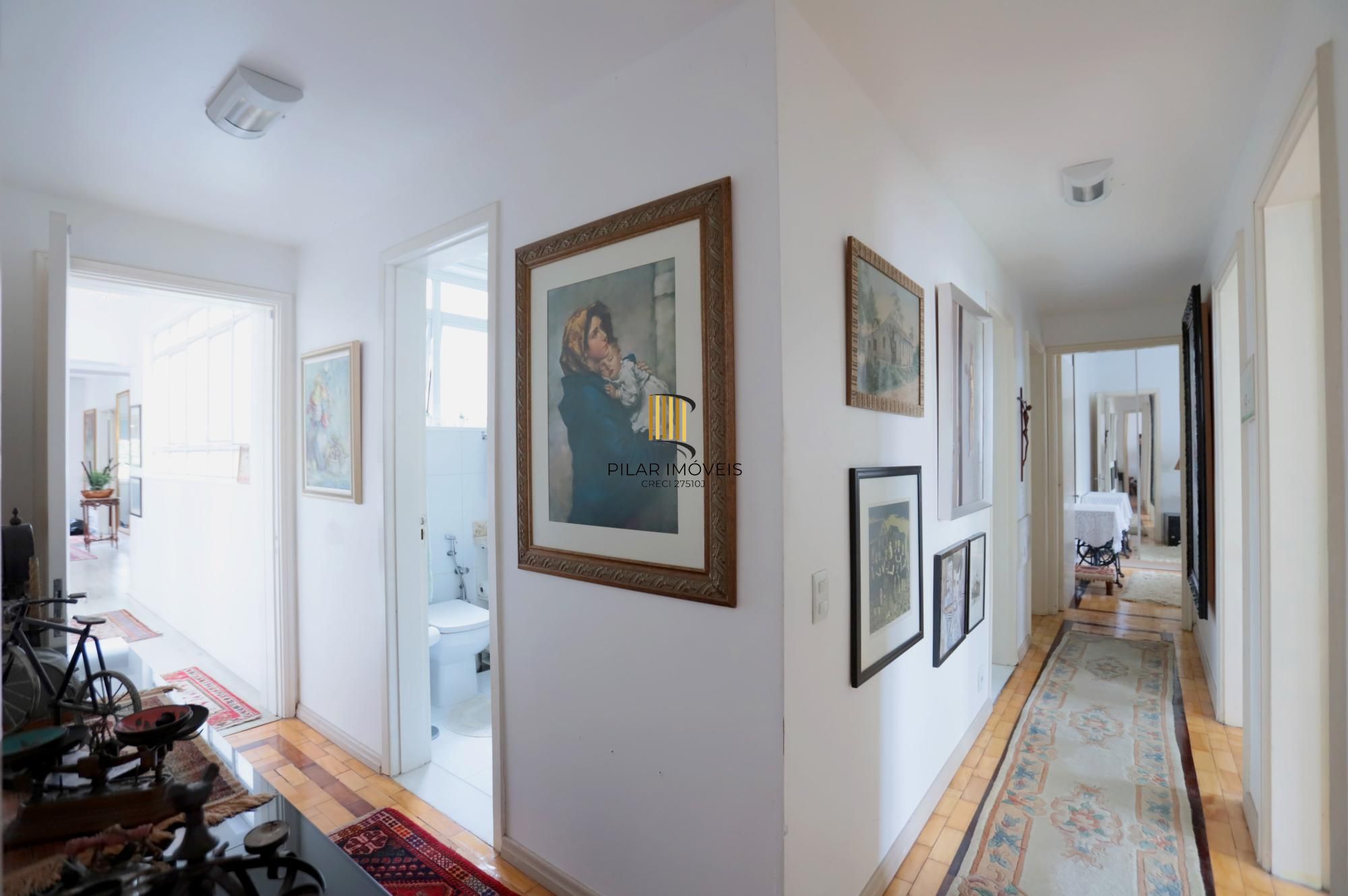 Apartamento 5 dormitórios no bairro Bom Fim