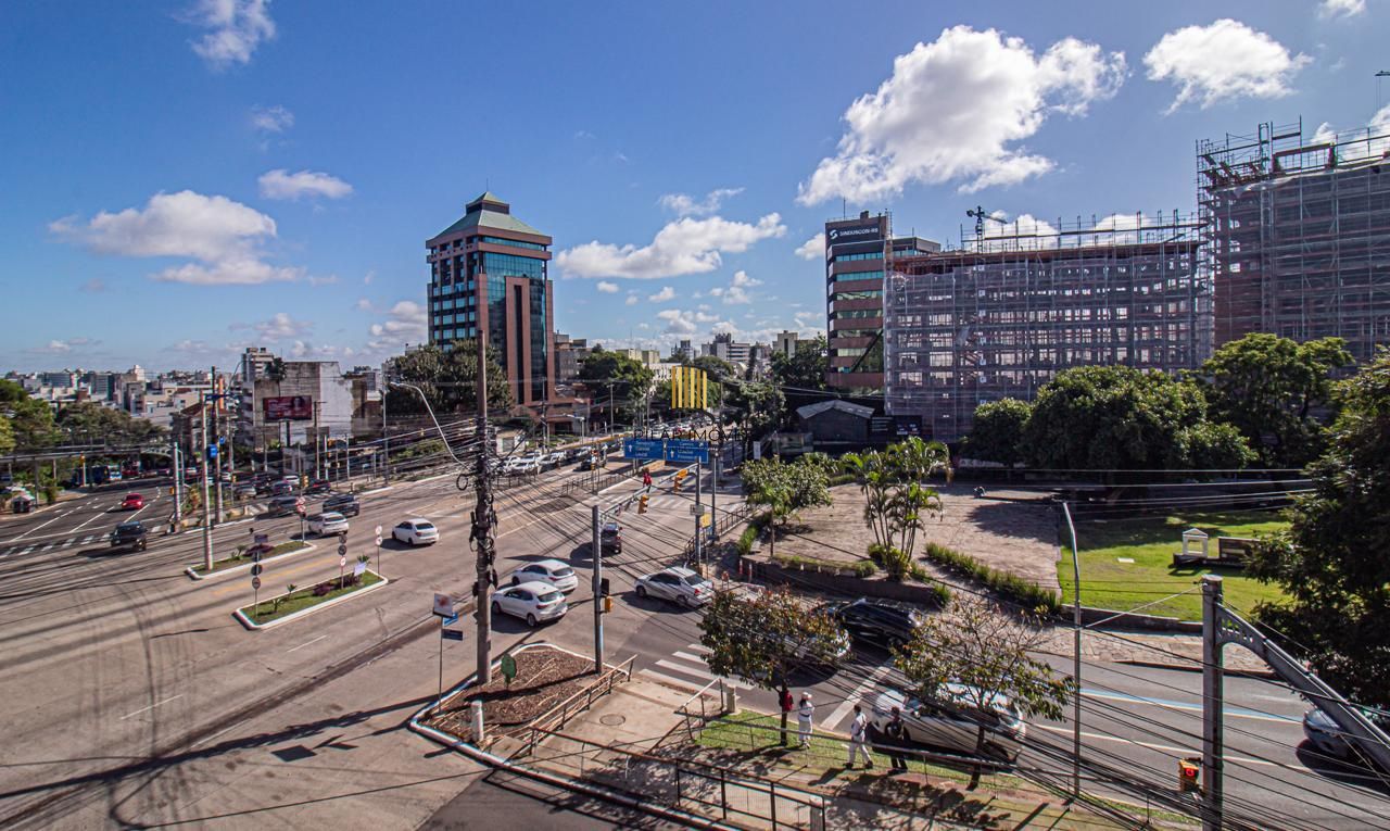 Apartamento à Venda 3 dorm. Vaga de garagem em ótima localização, Boa Vista POA