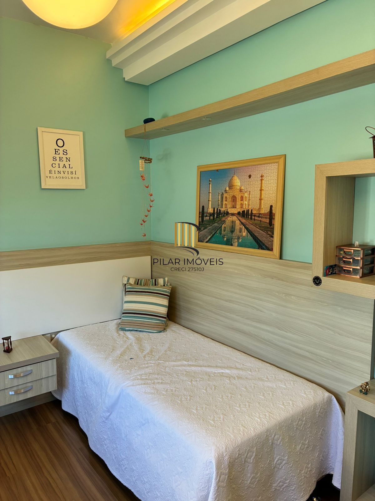 casa 4 dormitórios. 1 suite e demais peças