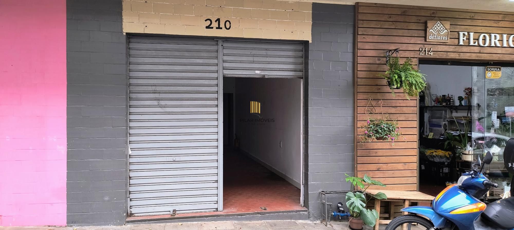 LOJA NO CORAÇÃO DO BAIRRO PETÓPOLIS