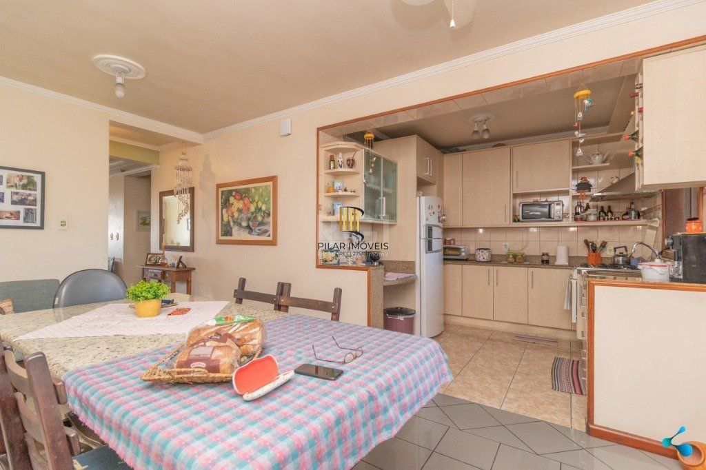 Casa para Venda - 272m², 3 dormitórios, sendo 1 suites, 2 vagas - Sarandi