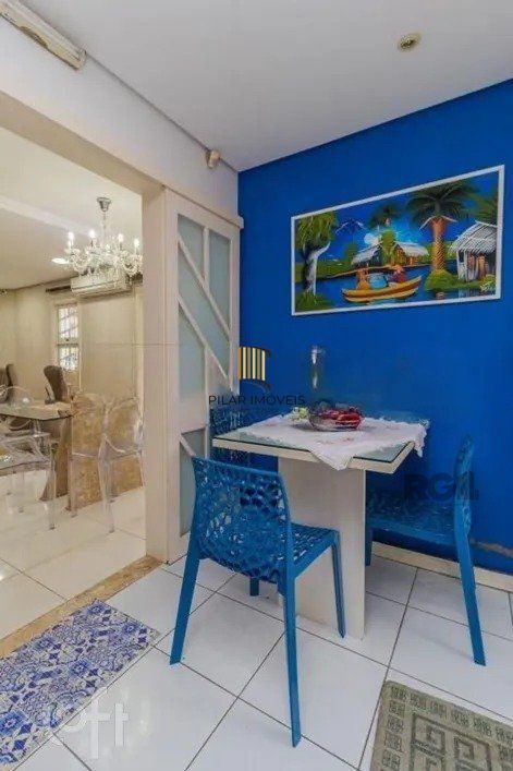 Casa 4 dormitórios no bairro Cristal
