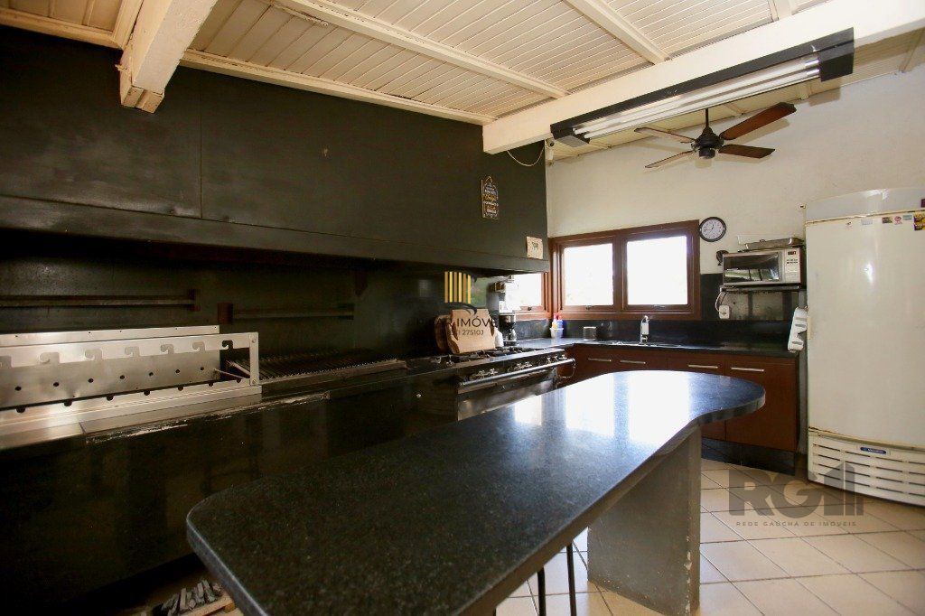 Casa de Condomínio 3 dormitórios no bairro Cristal