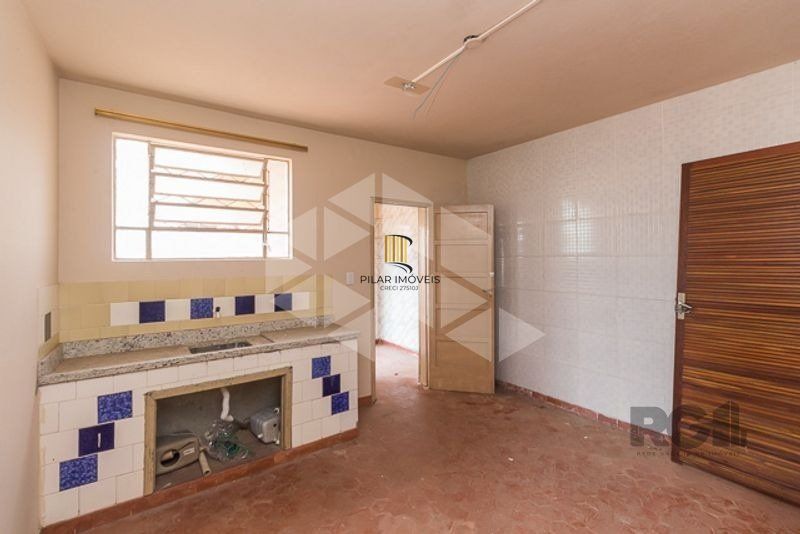 Casa 4 dormitórios no bairro Chácara das Pedras