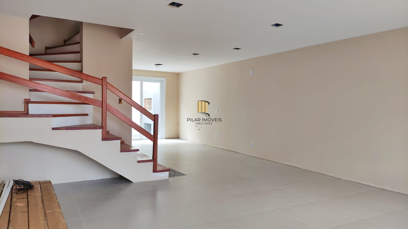 Sobrado 3 dormitórios com suíte à venda no Vila Ipiranga Porto Alegre R$ 820.000