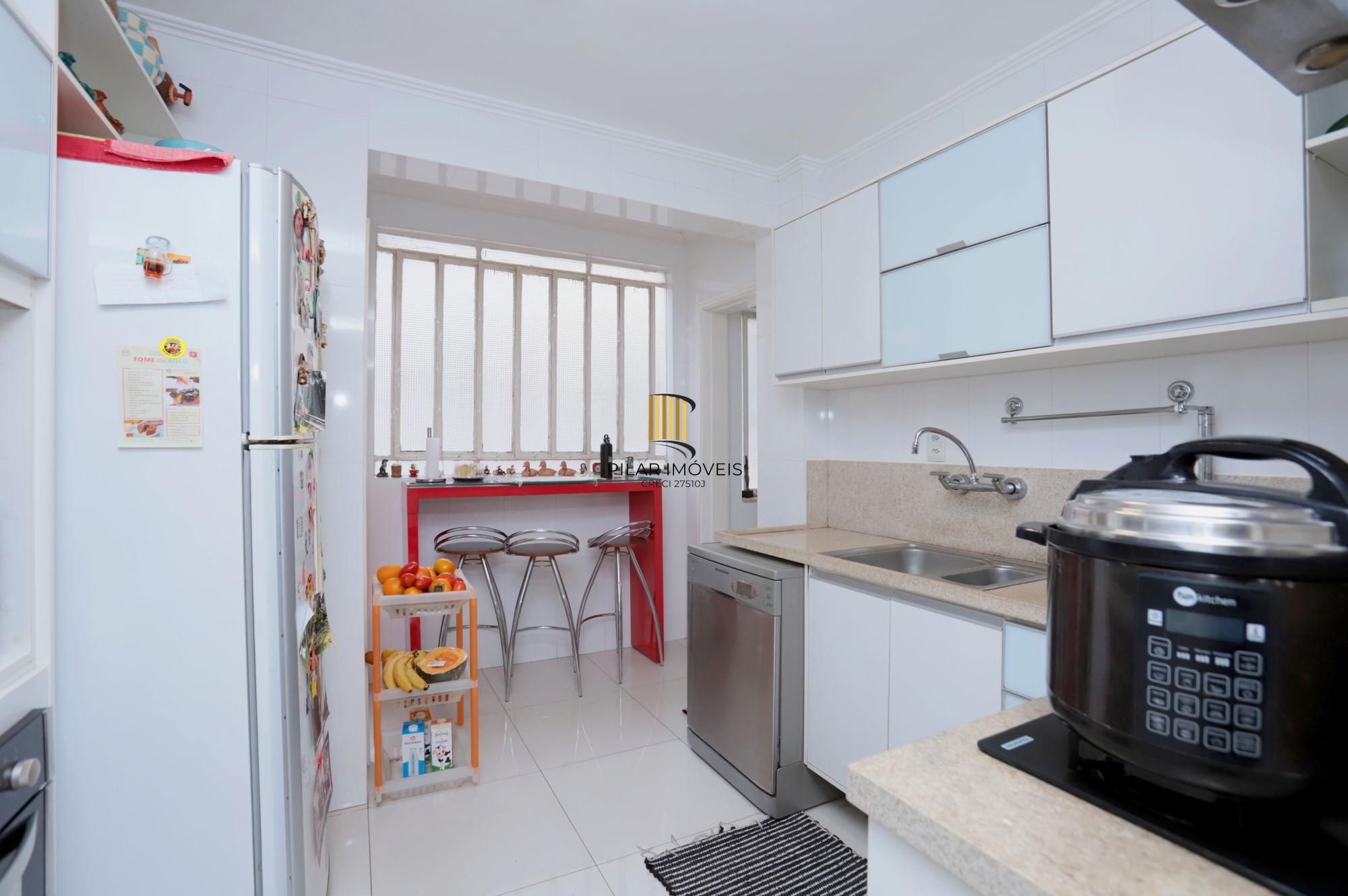 Apartamento 5 dormitórios no bairro Bom Fim