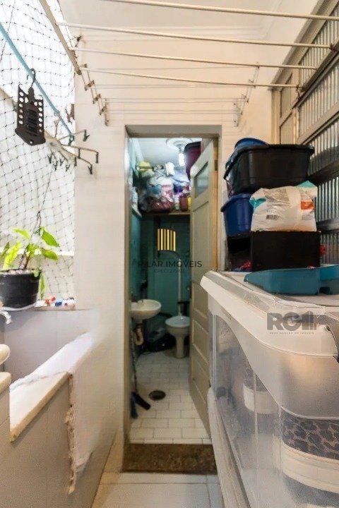 Apartamento 02 dormitórios no Bairro Centro Histórico  de Porto Alegre.